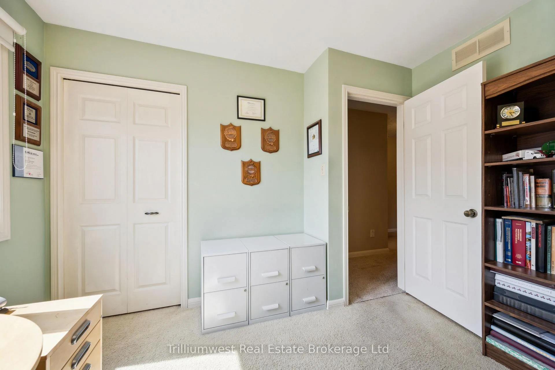 Photo 29 of 291 Faraday Court, Waterloo — HOMEH