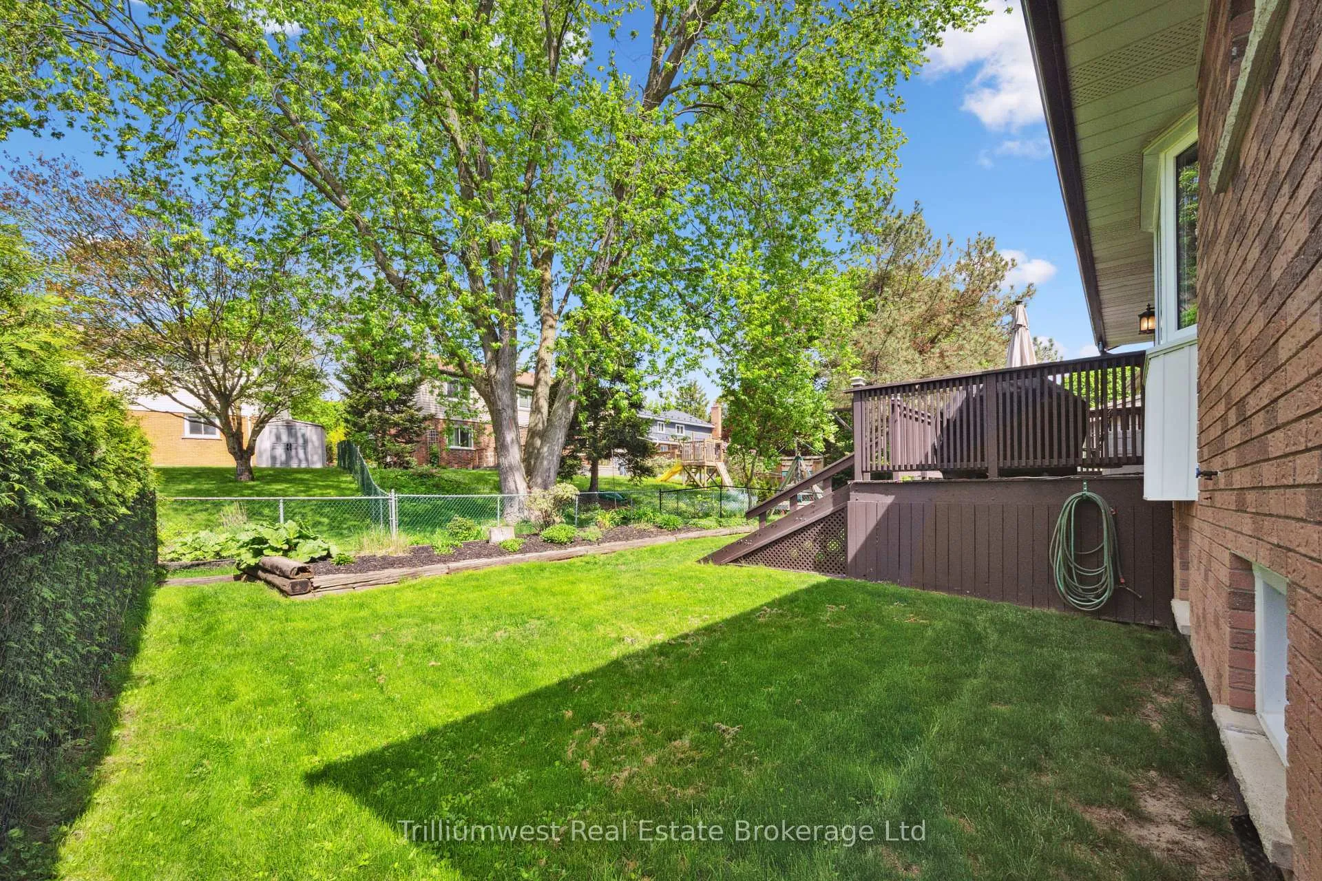 Photo 39 of 291 Faraday Court, Waterloo — HOMEH