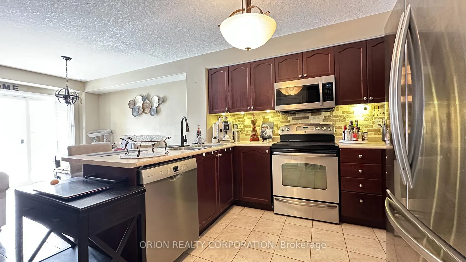 Photo 5 of 1786 Lamstone Street, Innisfil, Alcona — HOMEH
