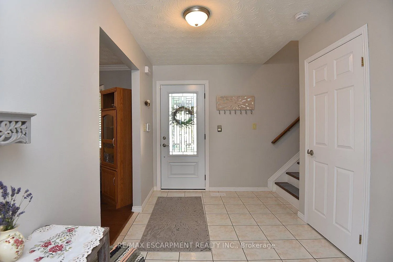 Photo 10 of 11 Jacqueline Boulevard, Hamilton, Allison — HOMEH
