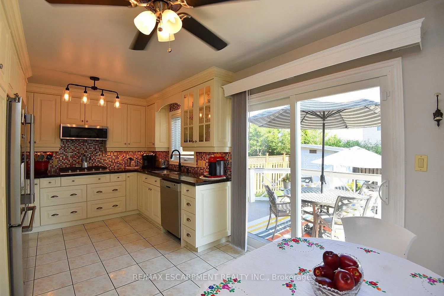 Photo 16 of 11 Jacqueline Boulevard, Hamilton, Allison — HOMEH