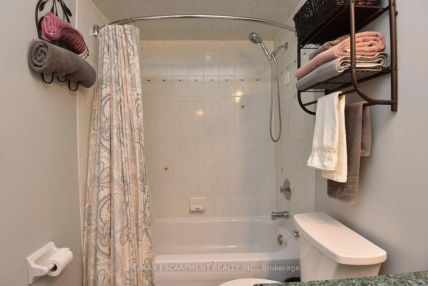 Photo 35 of 11 Jacqueline Boulevard, Hamilton, Allison — HOMEH