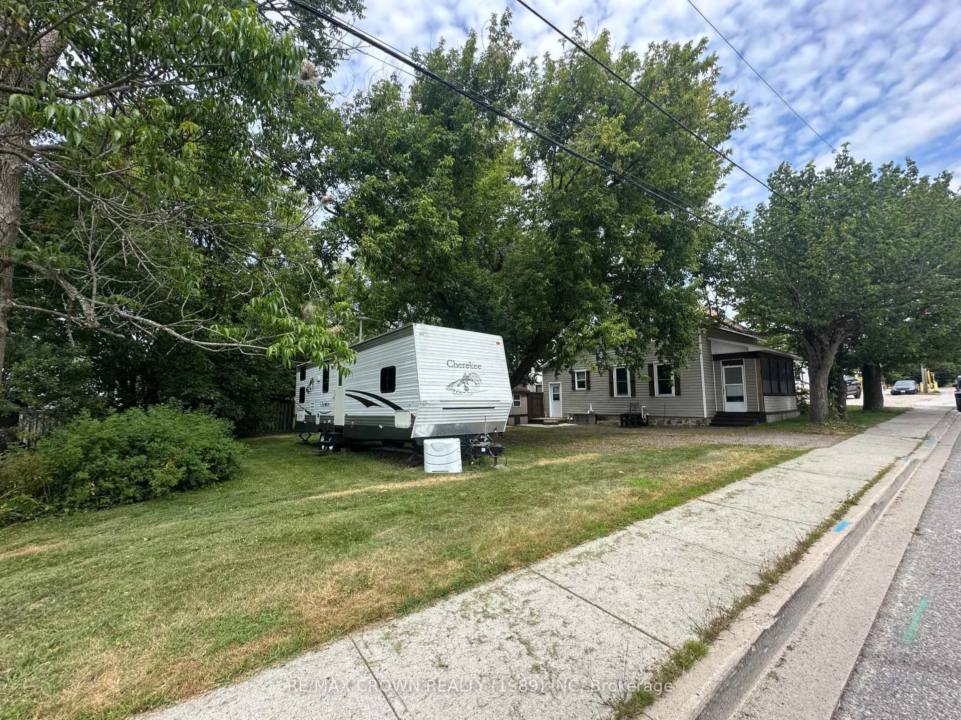 Photo 4 of 62 Memorial Park Drive W, Powassan — HOMEH