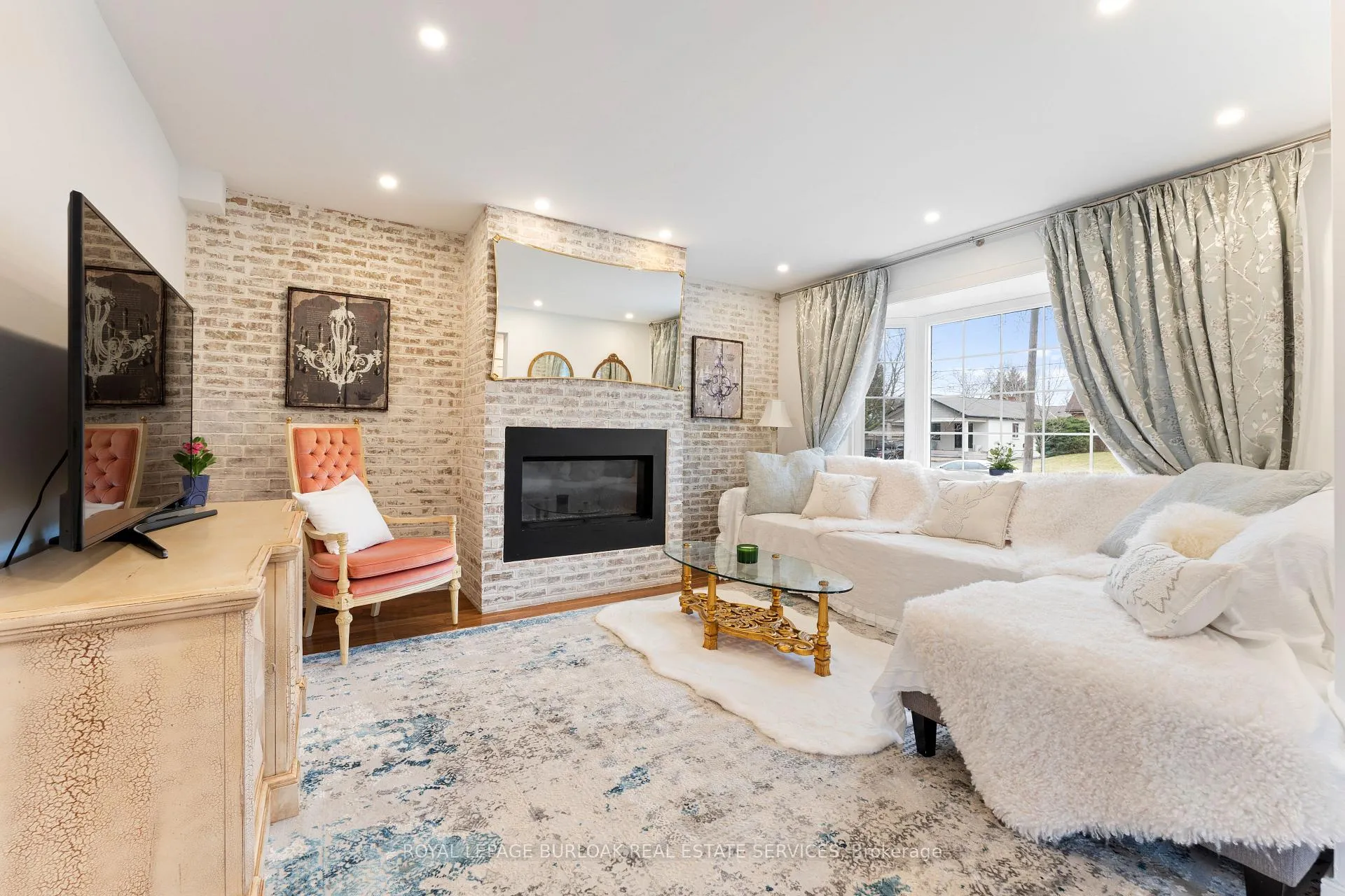 Photo 7 of 519 Regina Drive, Burlington, Brant — HOMEH