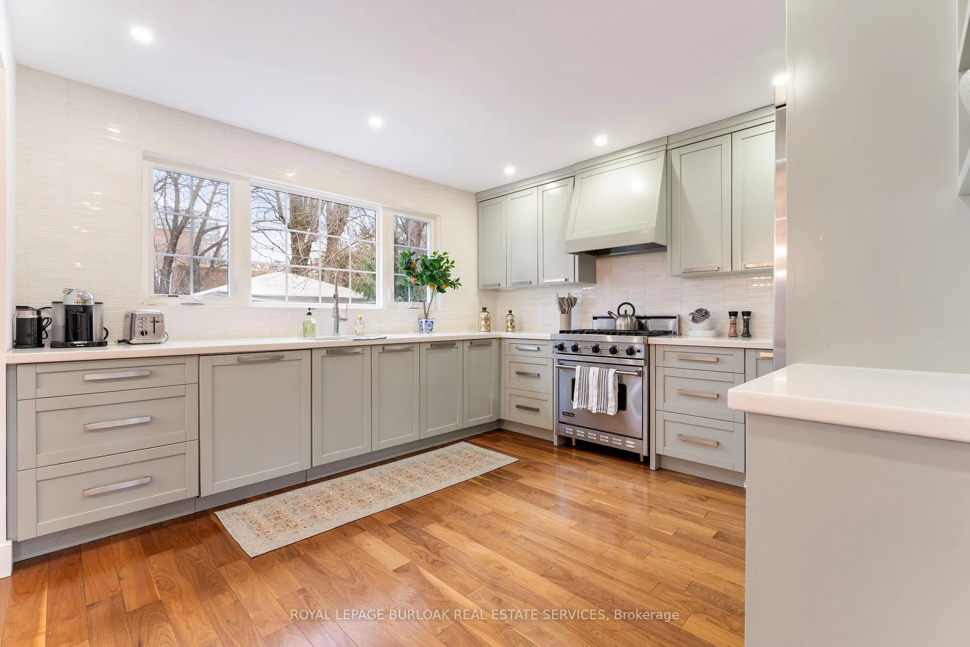 Photo 12 of 519 Regina Drive, Burlington, Brant — HOMEH