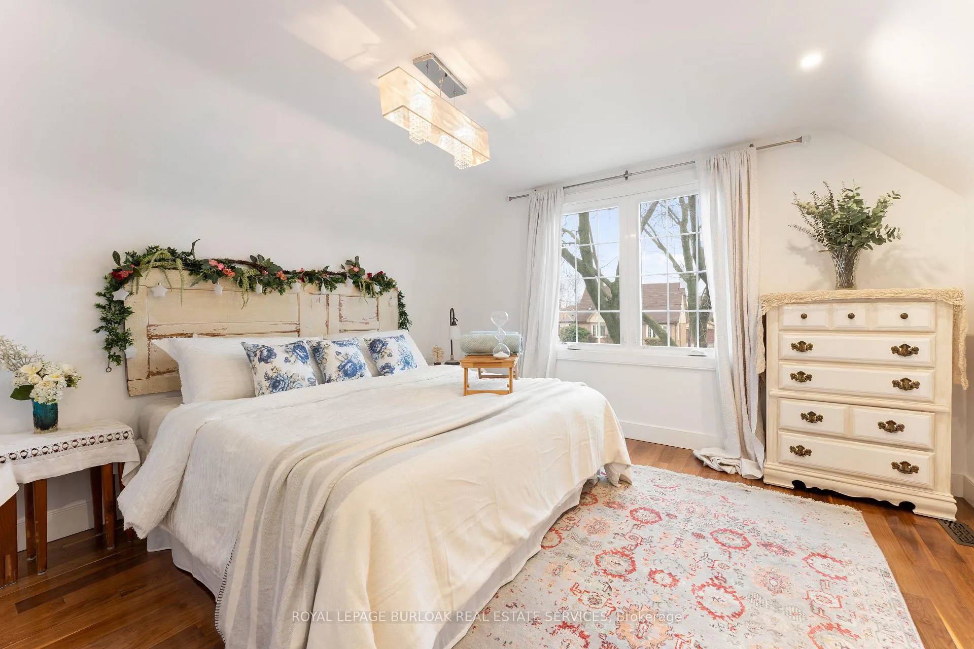 Photo 24 of 519 Regina Drive, Burlington, Brant — HOMEH