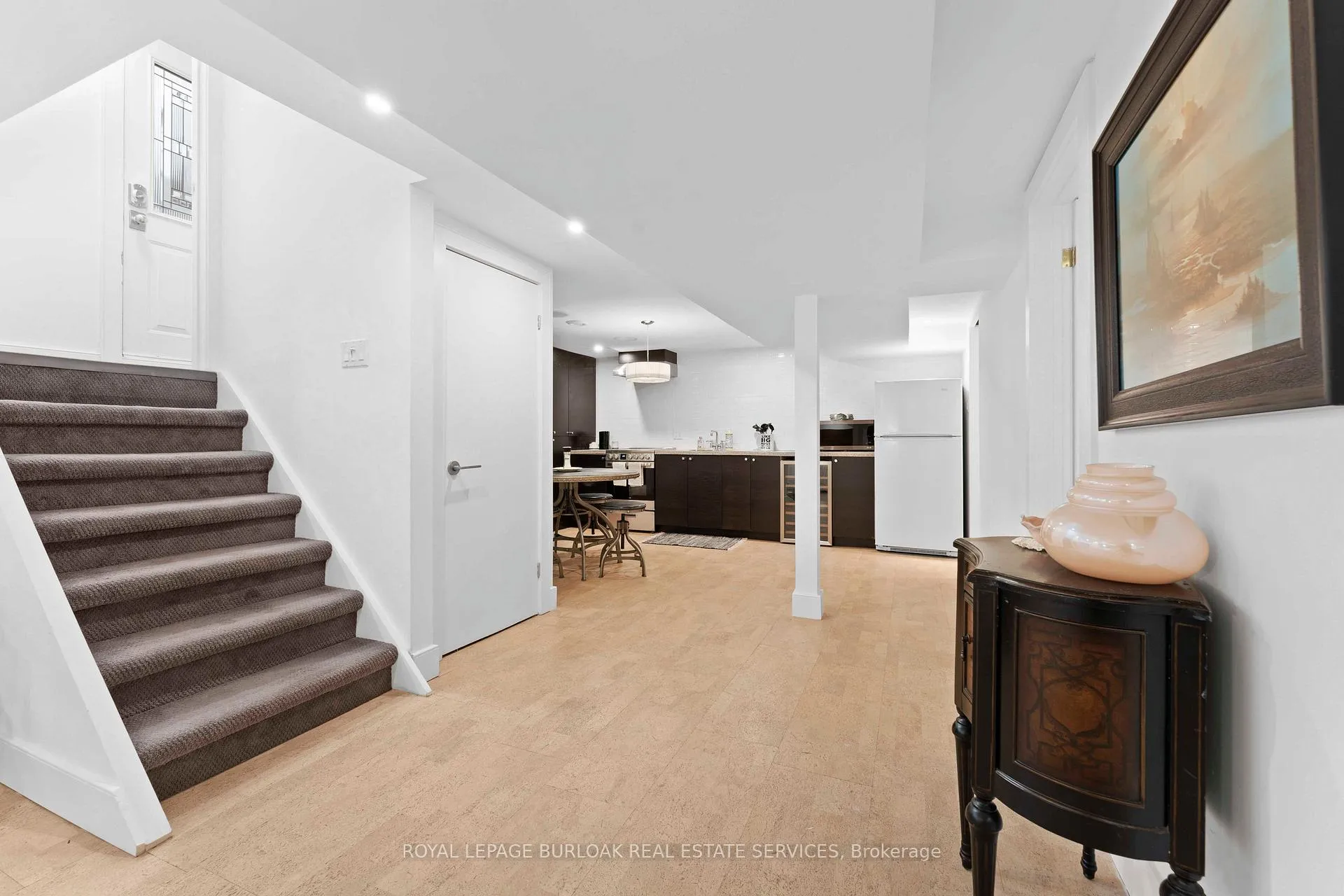 Photo 30 of 519 Regina Drive, Burlington, Brant — HOMEH