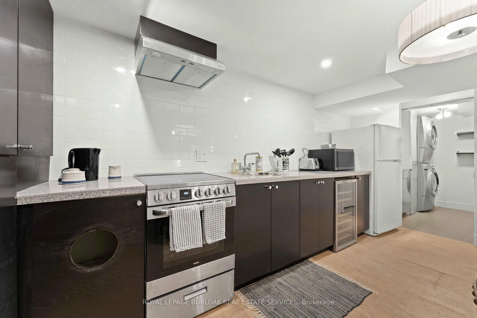 Photo 32 of 519 Regina Drive, Burlington, Brant — HOMEH