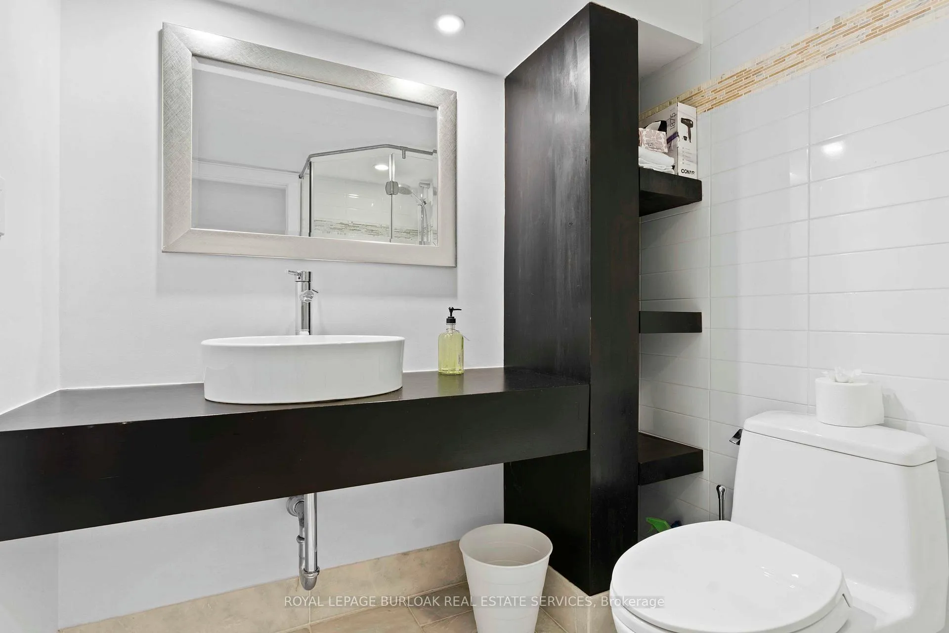 Photo 36 of 519 Regina Drive, Burlington, Brant — HOMEH