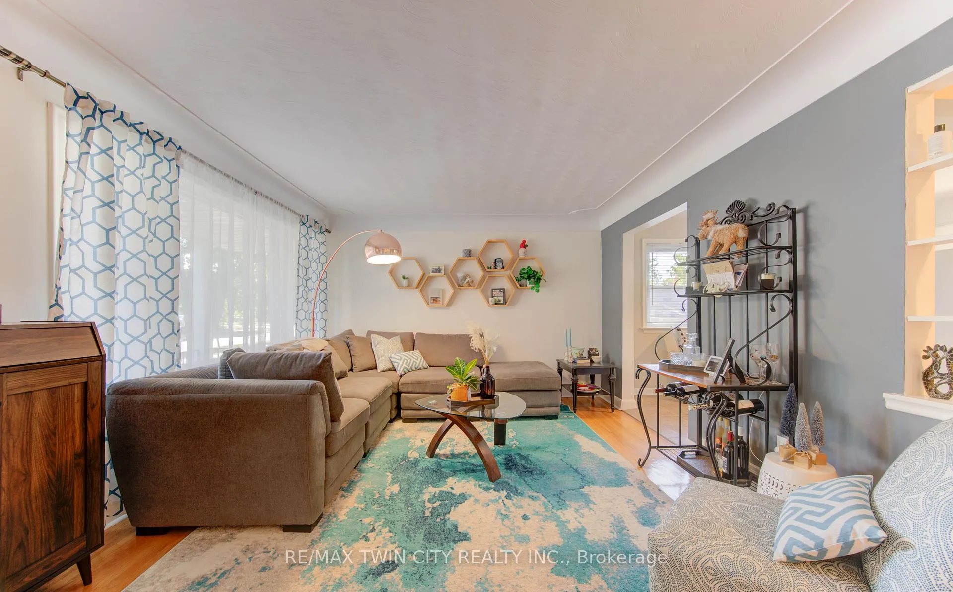 Photo 13 of 120 Fourth Avenue, Kitchener — HOMEH