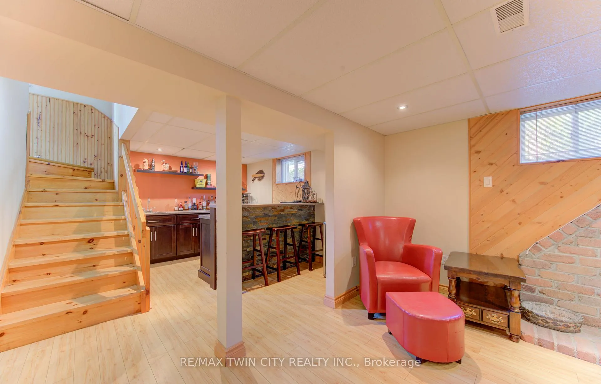 Photo 29 of 120 Fourth Avenue, Kitchener — HOMEH