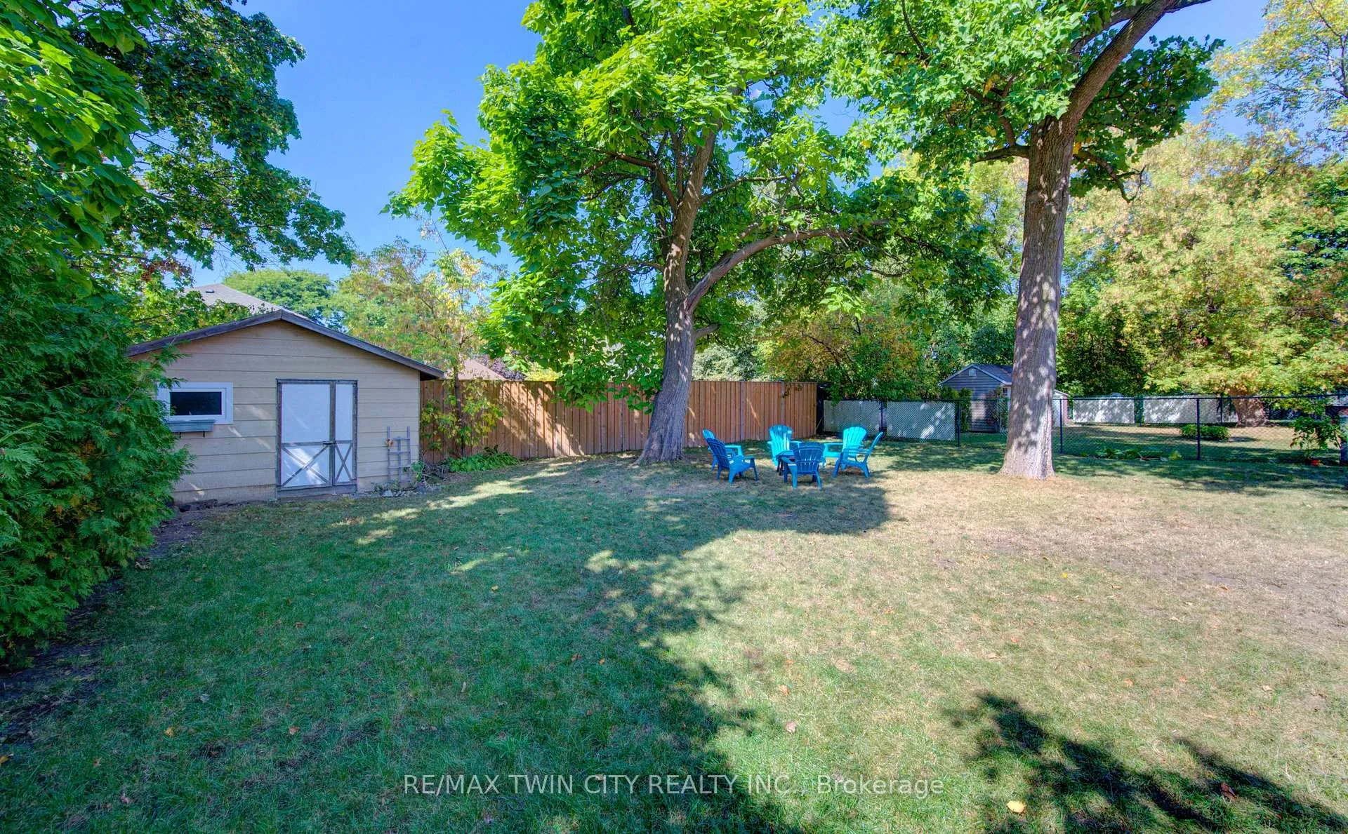 Photo 38 of 120 Fourth Avenue, Kitchener — HOMEH