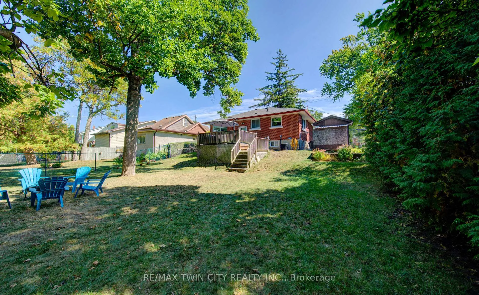 Photo 39 of 120 Fourth Avenue, Kitchener — HOMEH