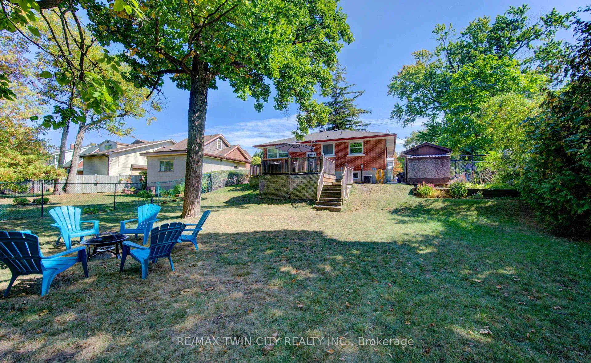 Photo 41 of 120 Fourth Avenue, Kitchener — HOMEH