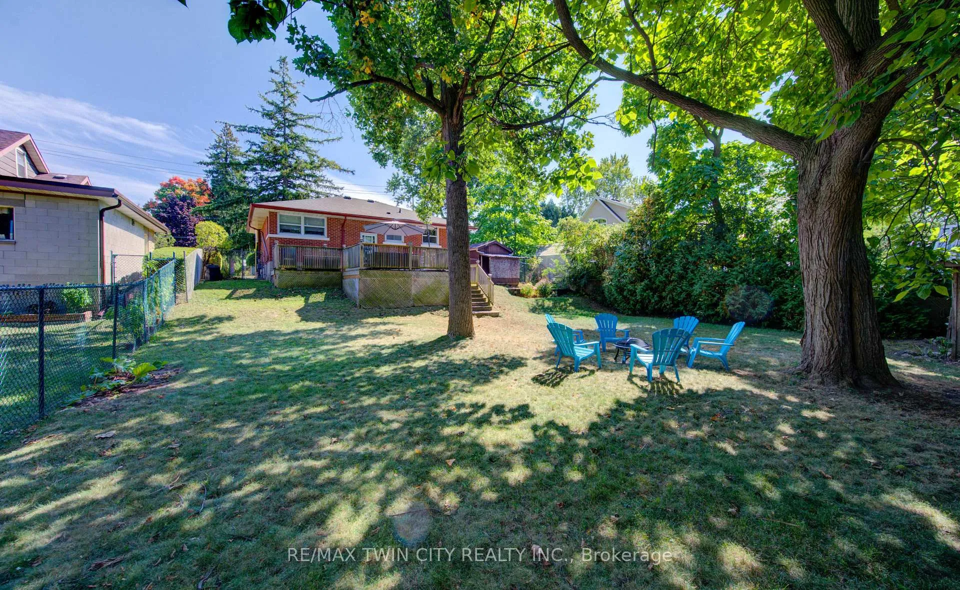 Photo 43 of 120 Fourth Avenue, Kitchener — HOMEH
