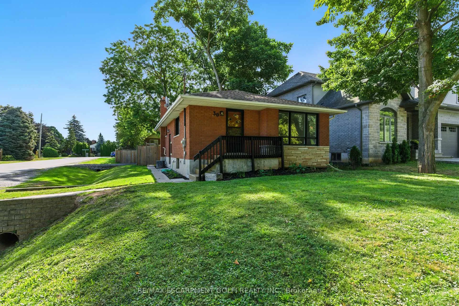 Photo 1 of 30 Kerman Avenue, Grimsby, Grimsby West — HOMEH