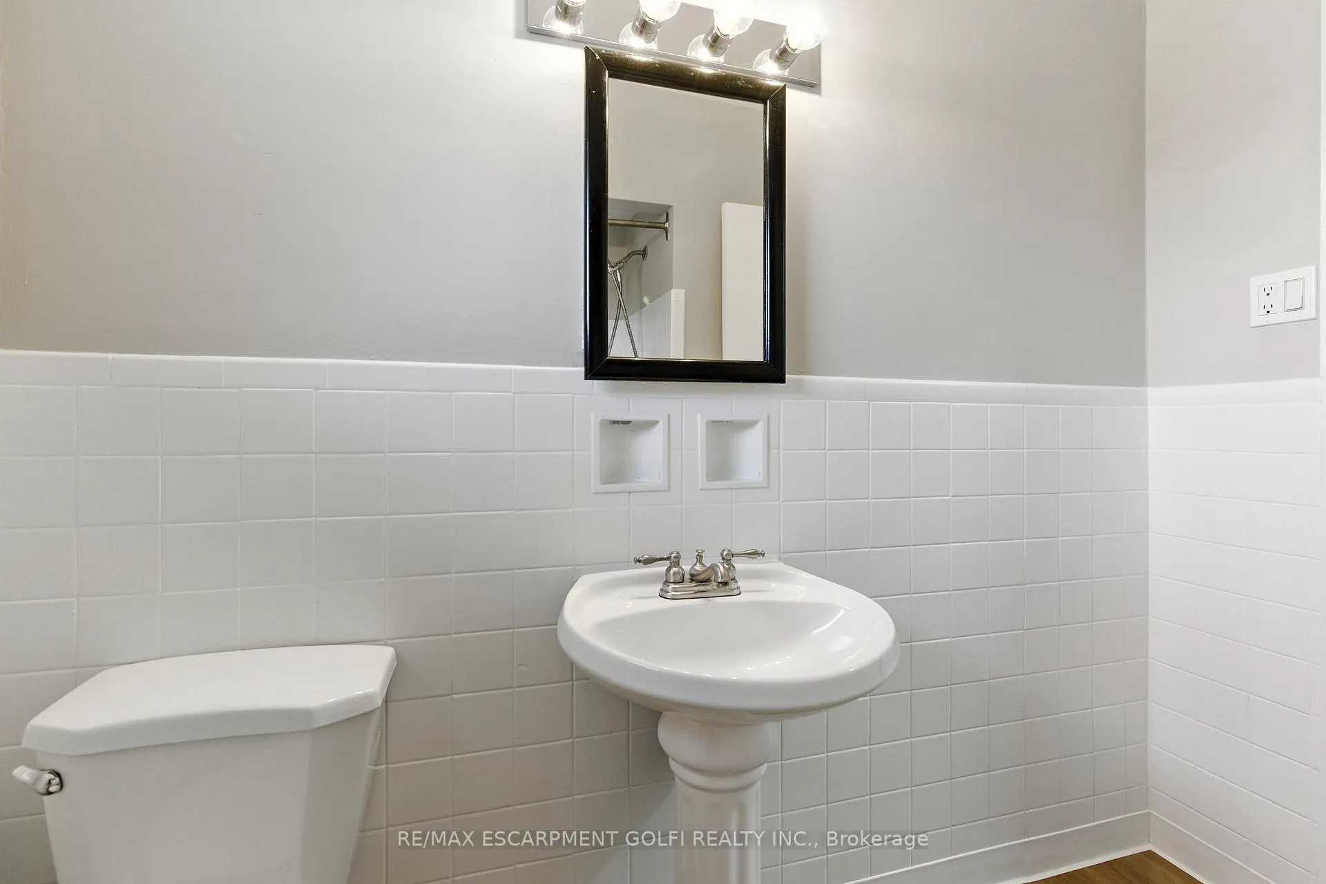 Photo 22 of 30 Kerman Avenue, Grimsby, Grimsby West — HOMEH