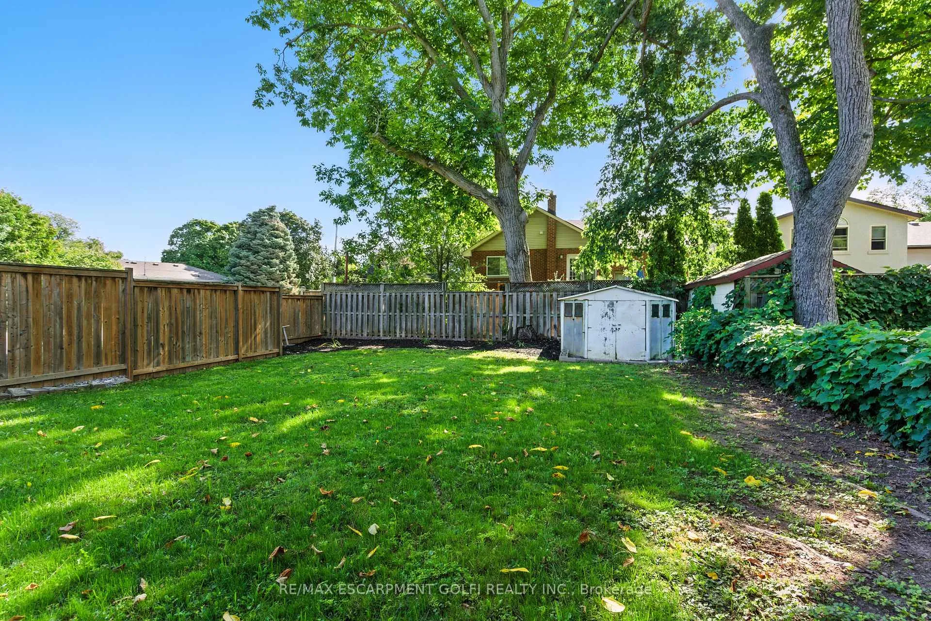 Photo 33 of 30 Kerman Avenue, Grimsby, Grimsby West — HOMEH