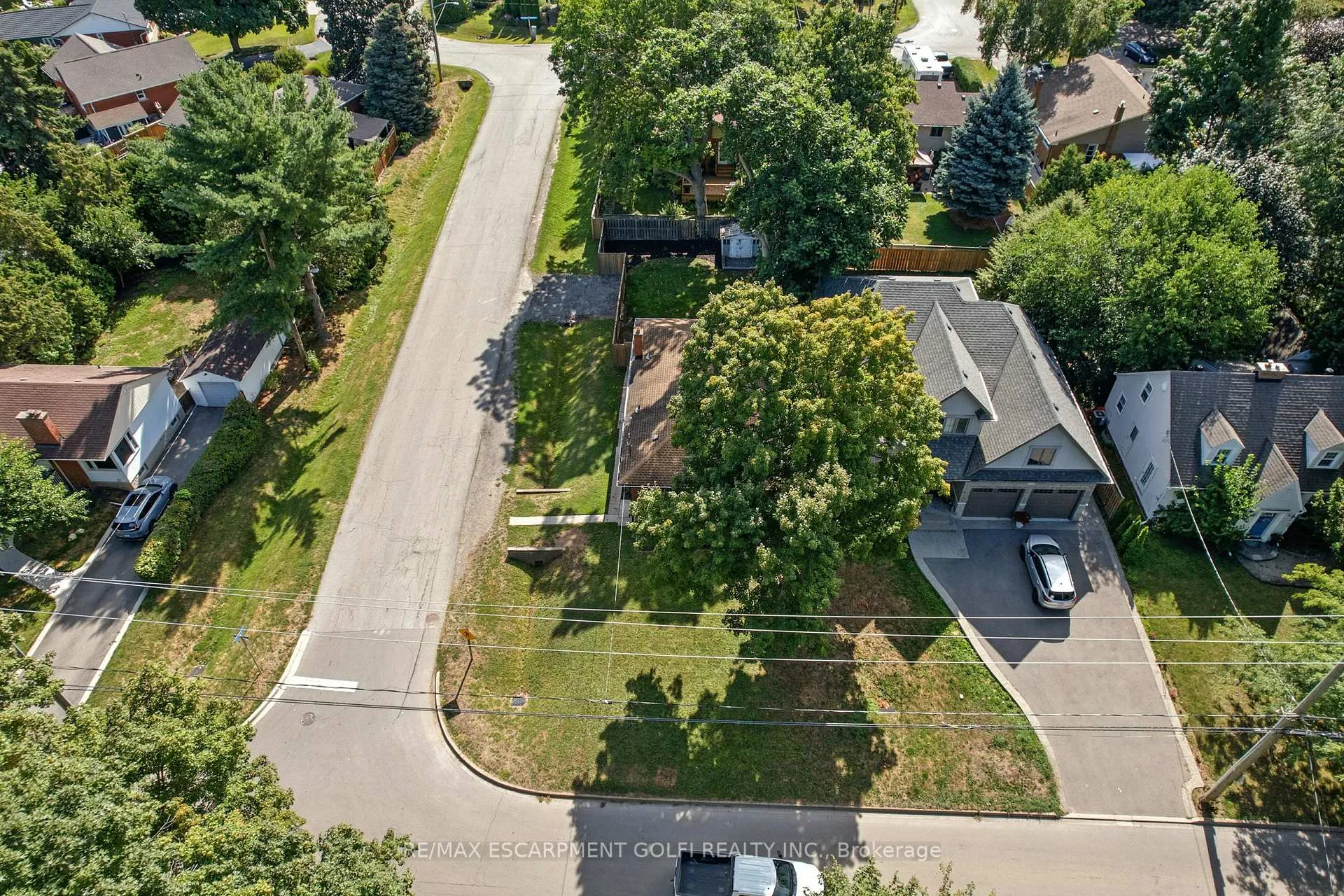 Photo 40 of 30 Kerman Avenue, Grimsby, Grimsby West — HOMEH