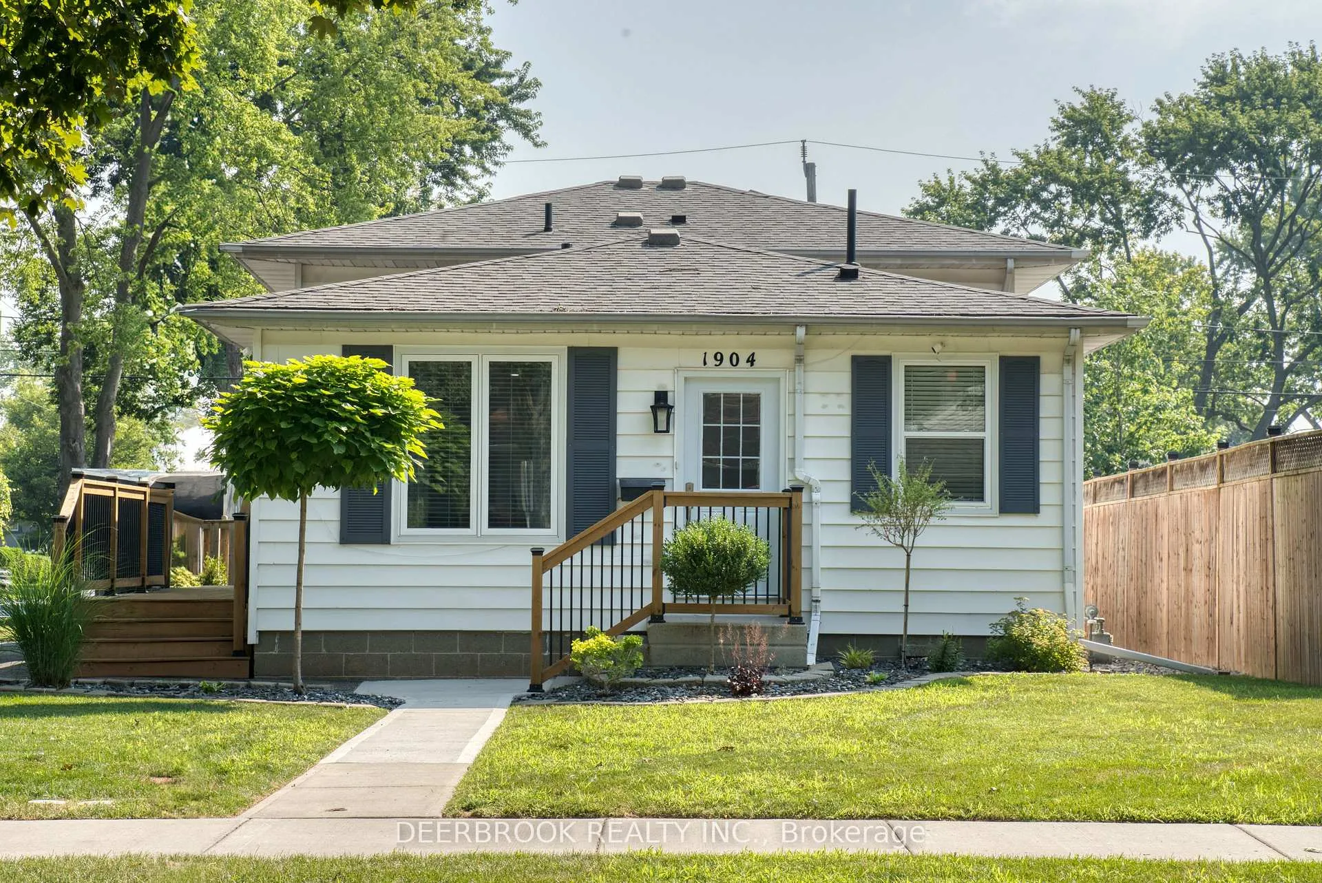 Photo 1 of 1904 Aubin Road, Windsor — HOMEH