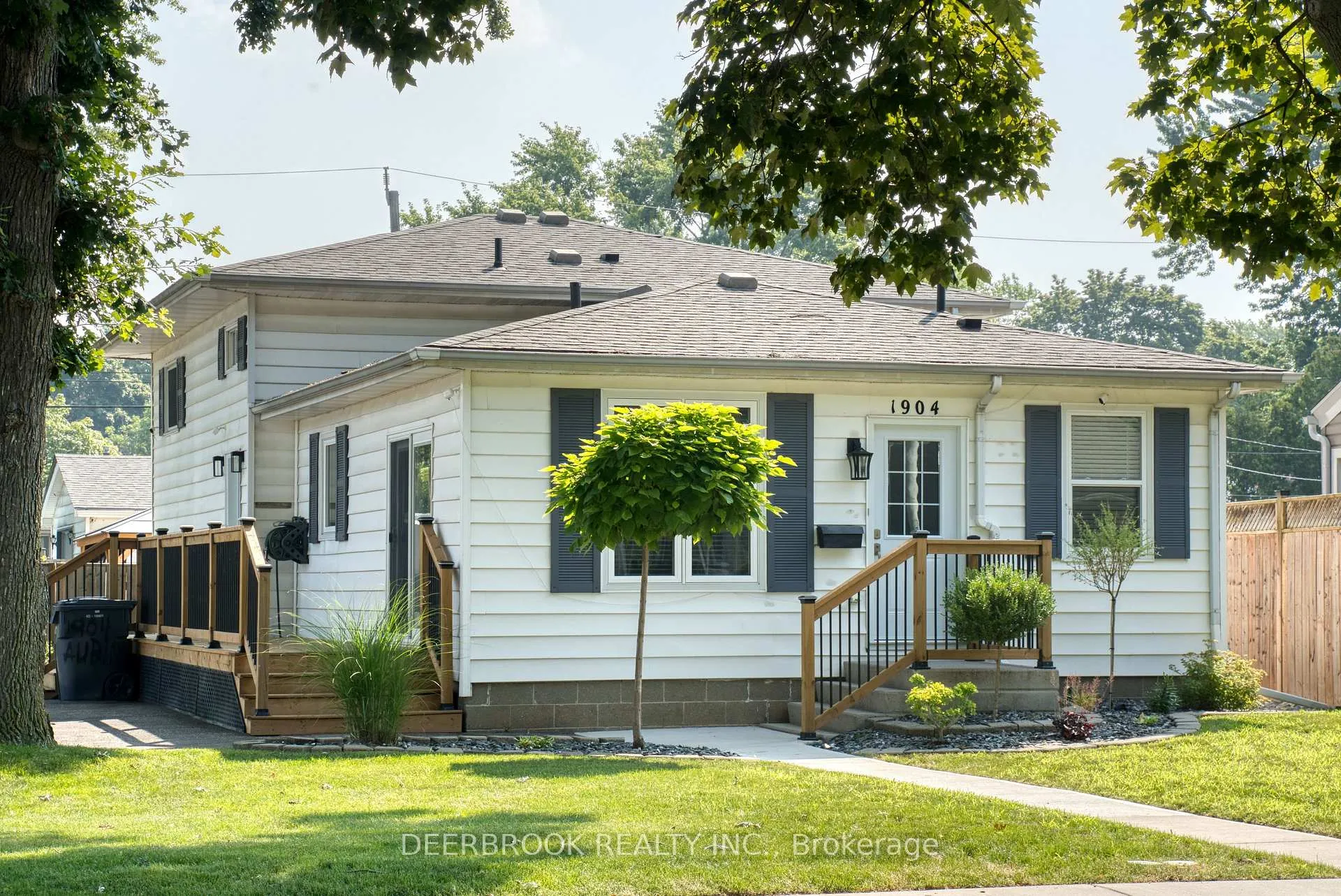 Photo 2 of 1904 Aubin Road, Windsor — HOMEH
