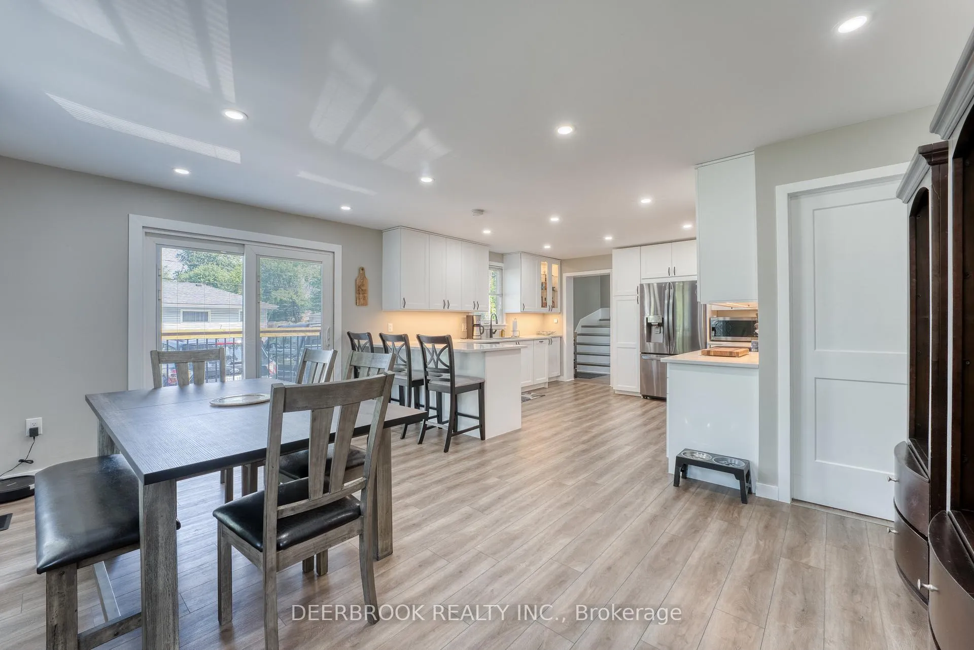 Photo 5 of 1904 Aubin Road, Windsor — HOMEH