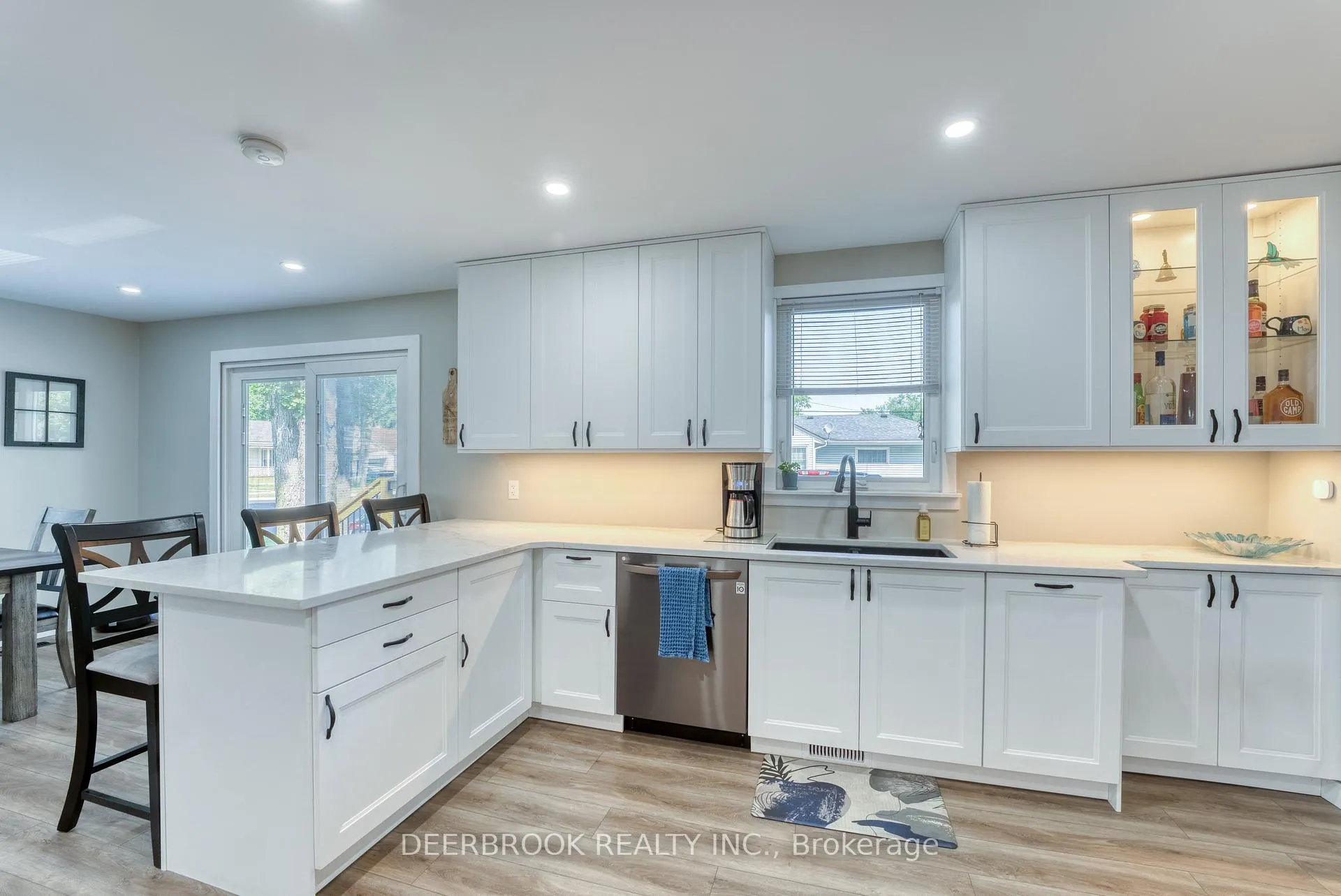Photo 9 of 1904 Aubin Road, Windsor — HOMEH