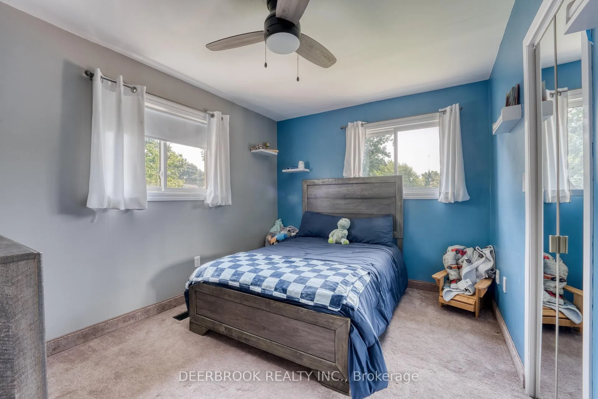 Photo 15 of 1904 Aubin Road, Windsor — HOMEH