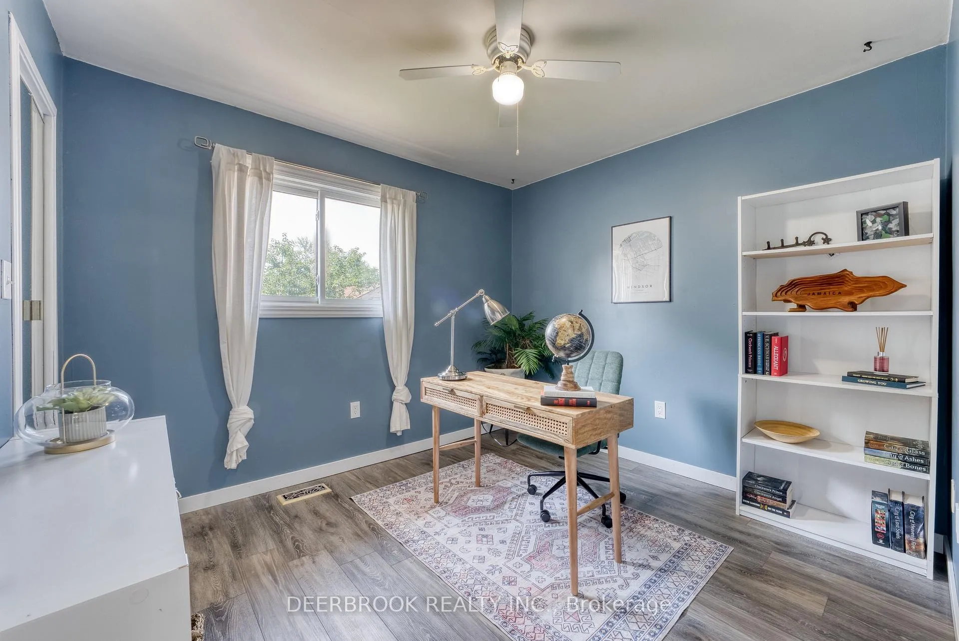 Photo 16 of 1904 Aubin Road, Windsor — HOMEH