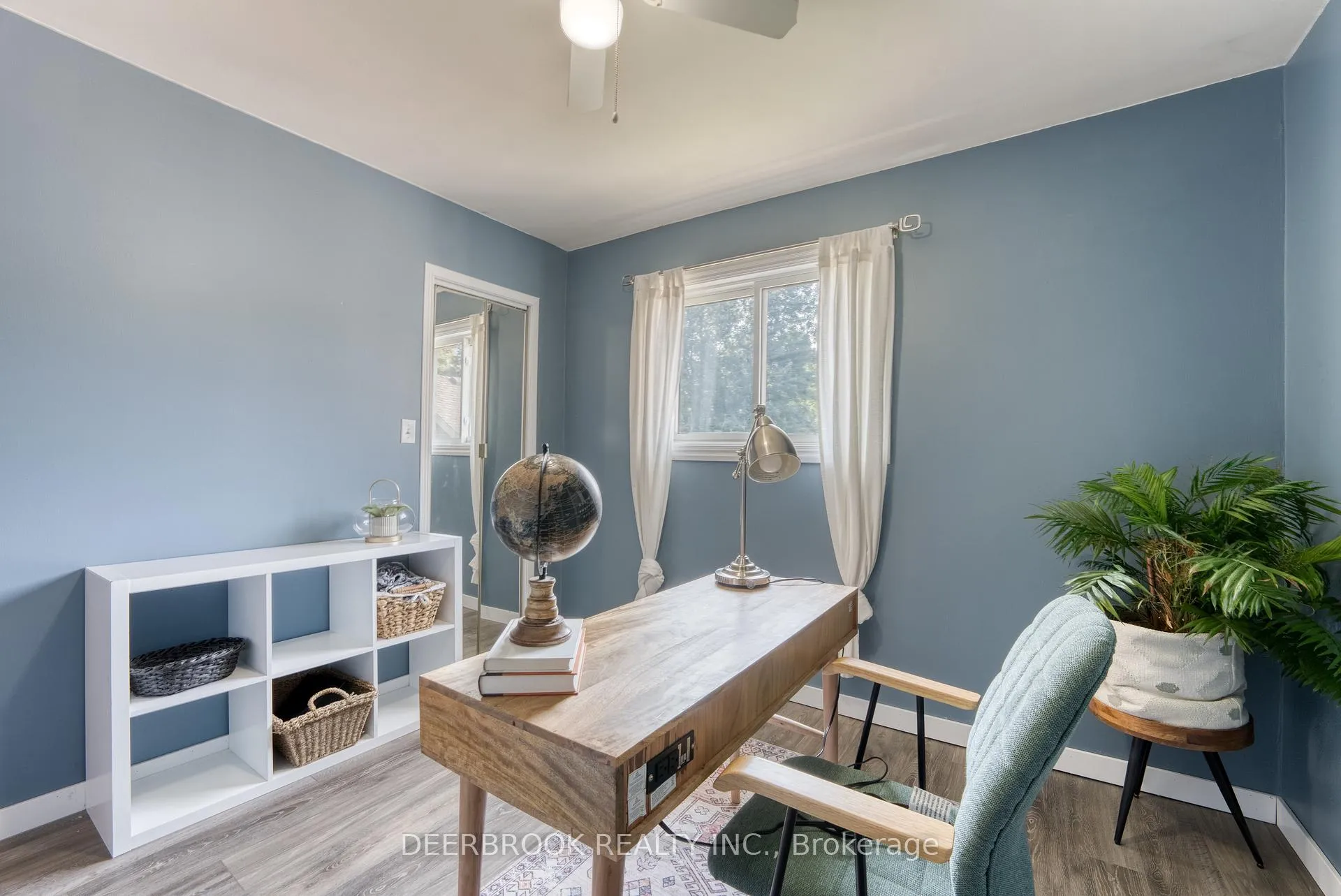 Photo 17 of 1904 Aubin Road, Windsor — HOMEH