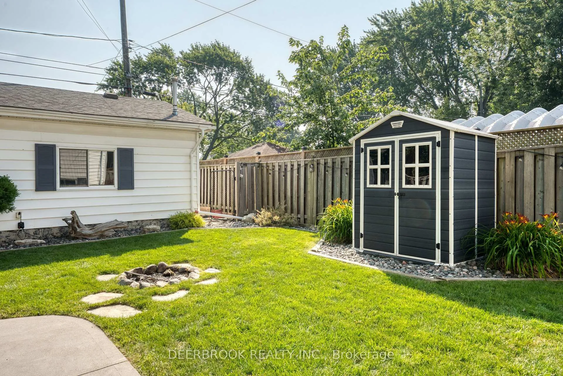 Photo 31 of 1904 Aubin Road, Windsor — HOMEH
