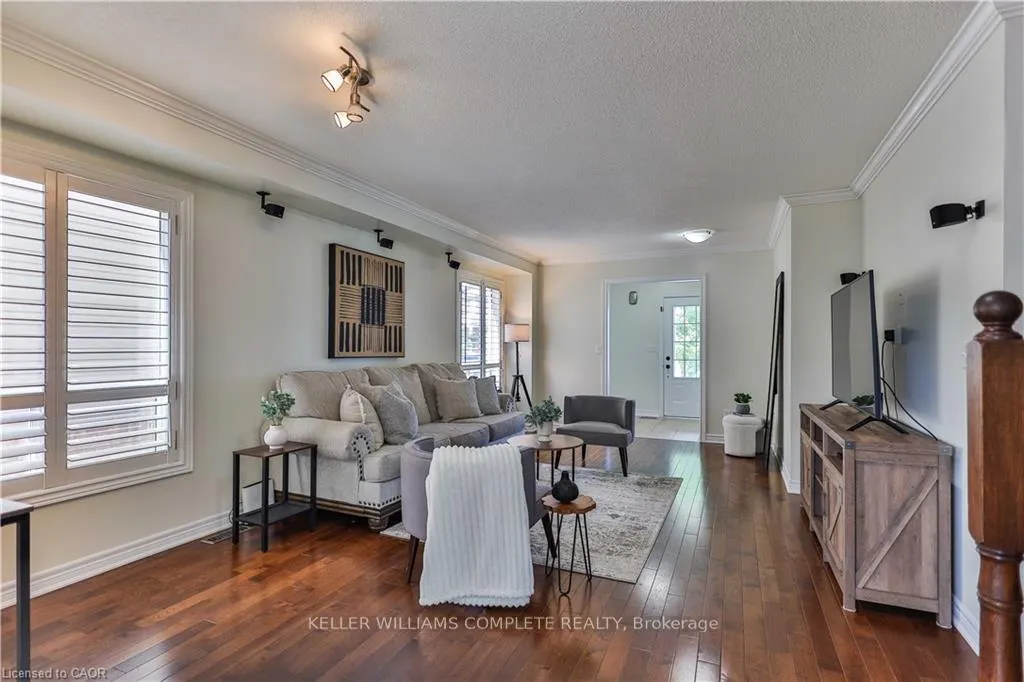 Photo 13 of 151 Spring Creek Drive, Hamilton, Waterdown — HOMEH