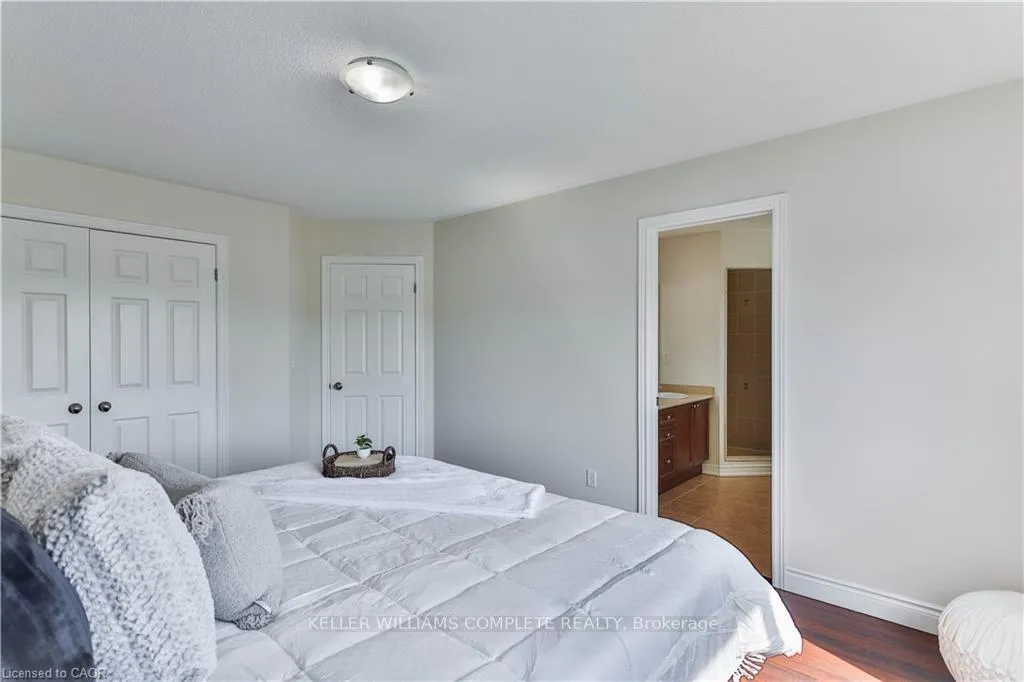 Photo 26 of 151 Spring Creek Drive, Hamilton, Waterdown — HOMEH