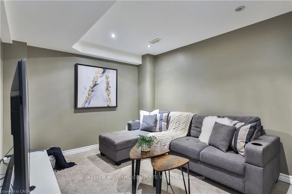 Photo 33 of 151 Spring Creek Drive, Hamilton, Waterdown — HOMEH