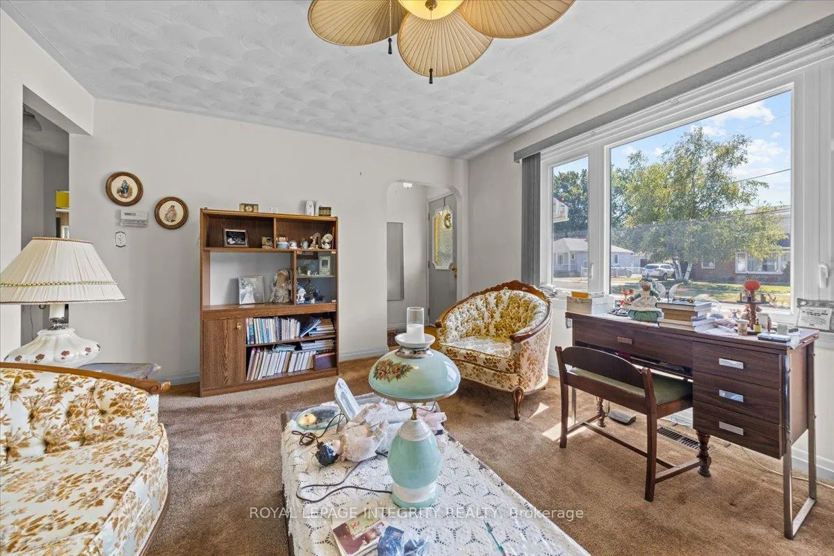 Photo 9 of 919 Leonard Avenue, Cornwall — HOMEH
