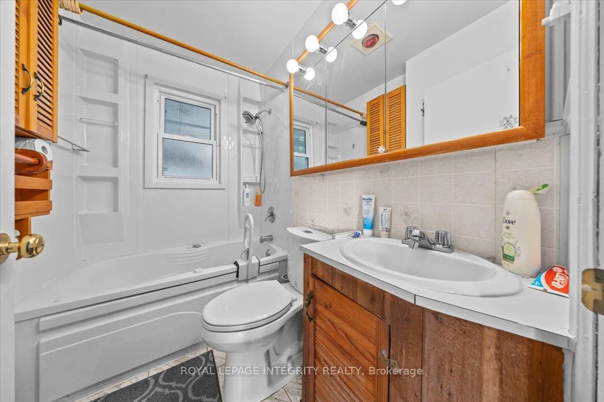 Photo 15 of 919 Leonard Avenue, Cornwall — HOMEH
