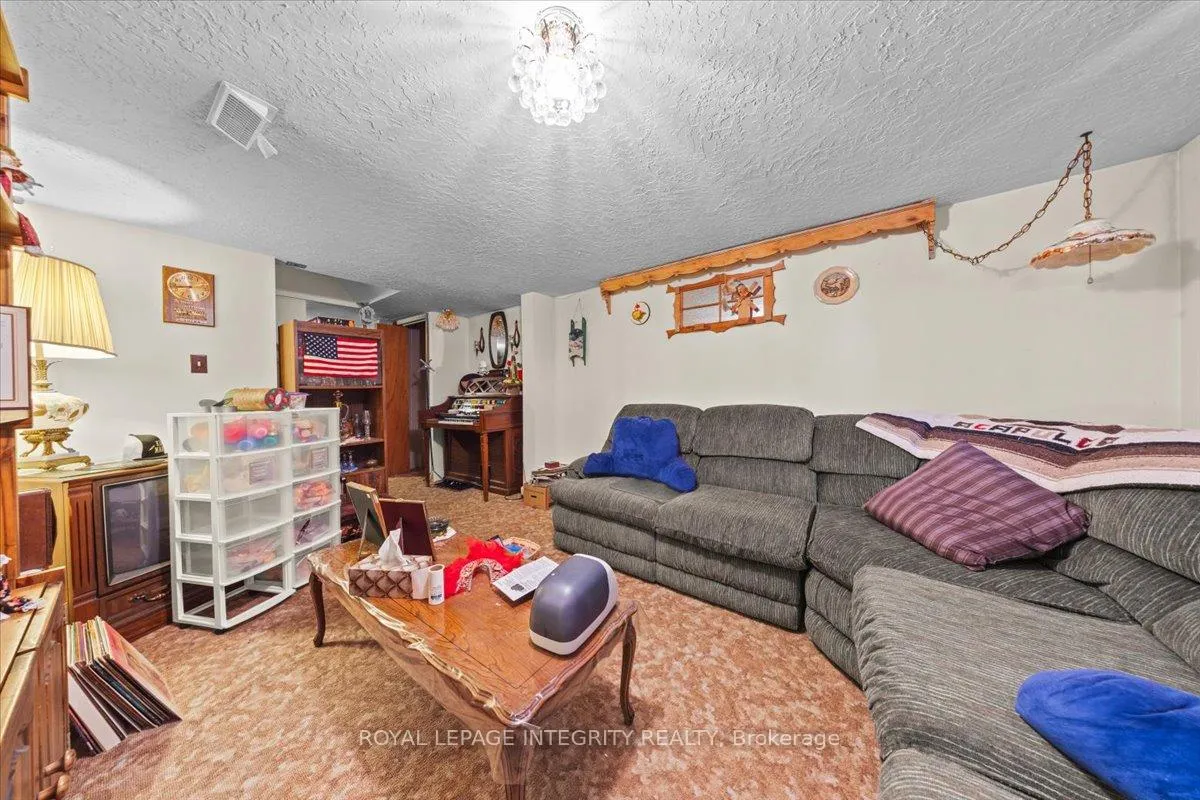 Photo 34 of 919 Leonard Avenue, Cornwall — HOMEH