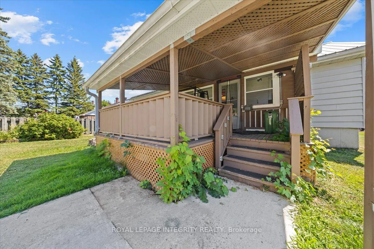 Photo 42 of 919 Leonard Avenue, Cornwall — HOMEH