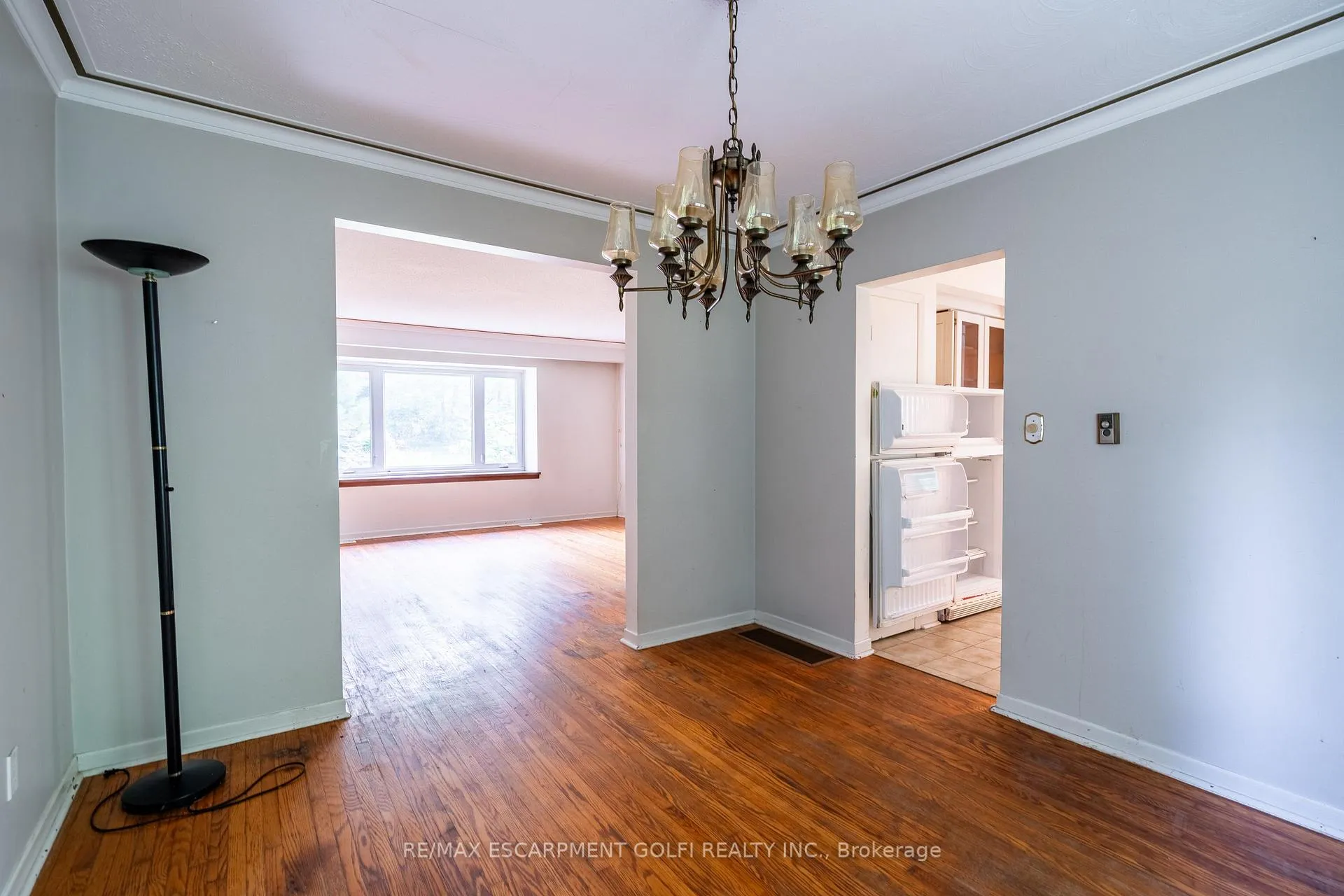 Photo 5 of 56 George Street, Hamilton, Waterdown — HOMEH