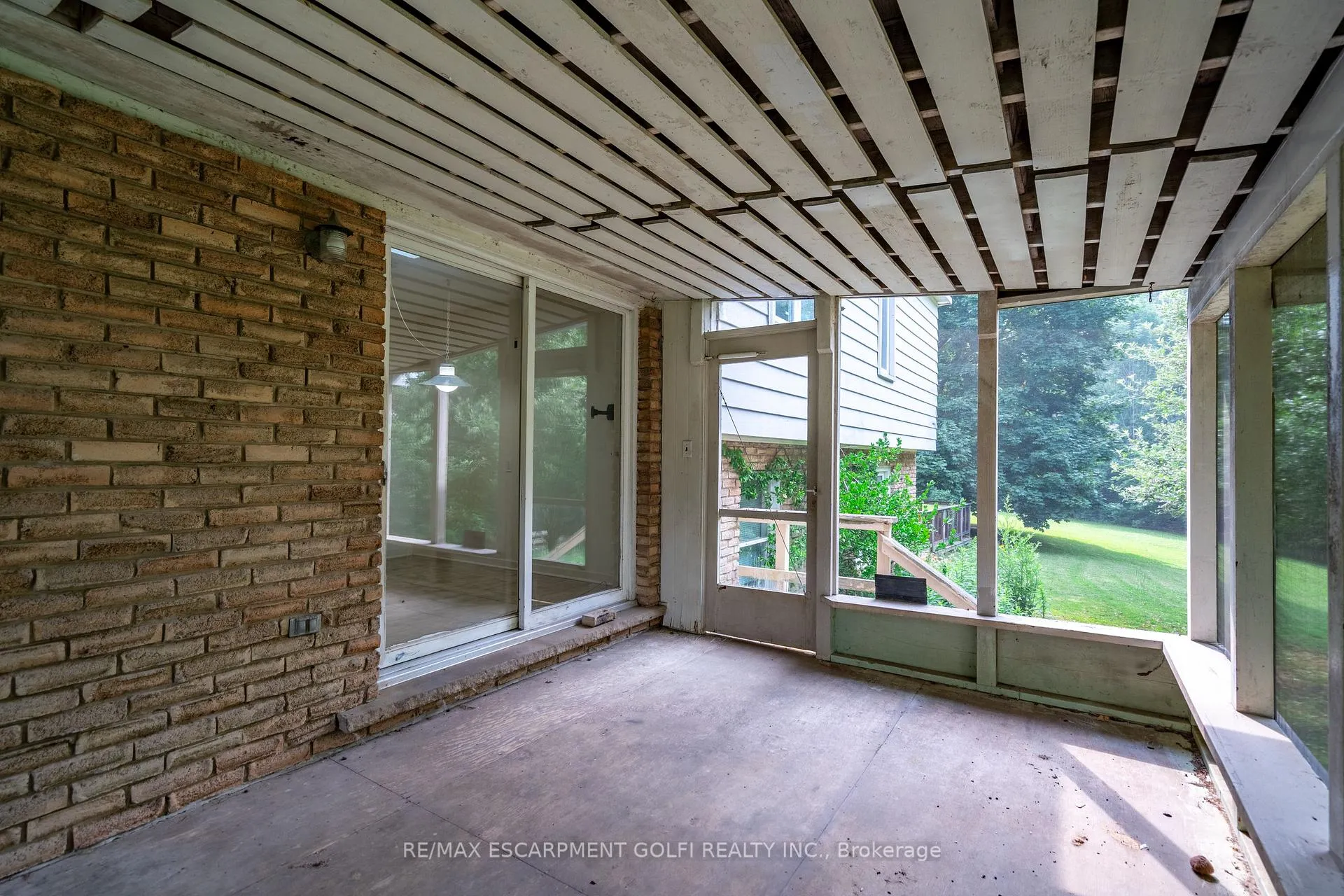Photo 11 of 56 George Street, Hamilton, Waterdown — HOMEH