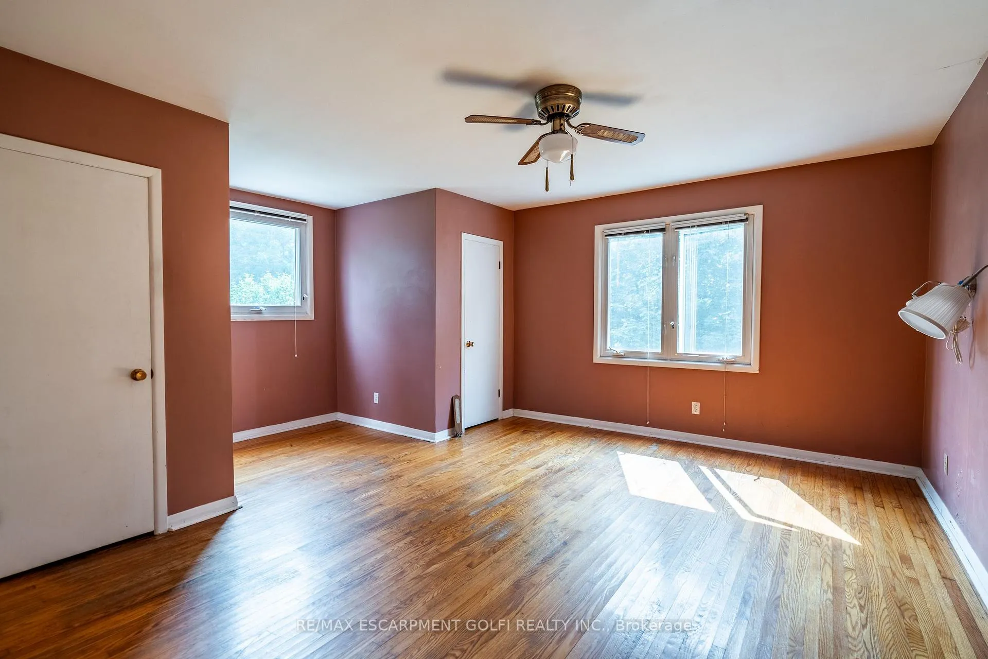 Photo 15 of 56 George Street, Hamilton, Waterdown — HOMEH