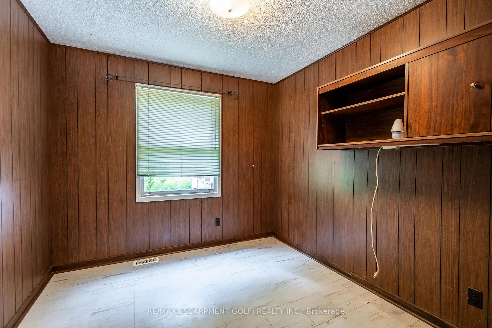 Photo 20 of 56 George Street, Hamilton, Waterdown — HOMEH