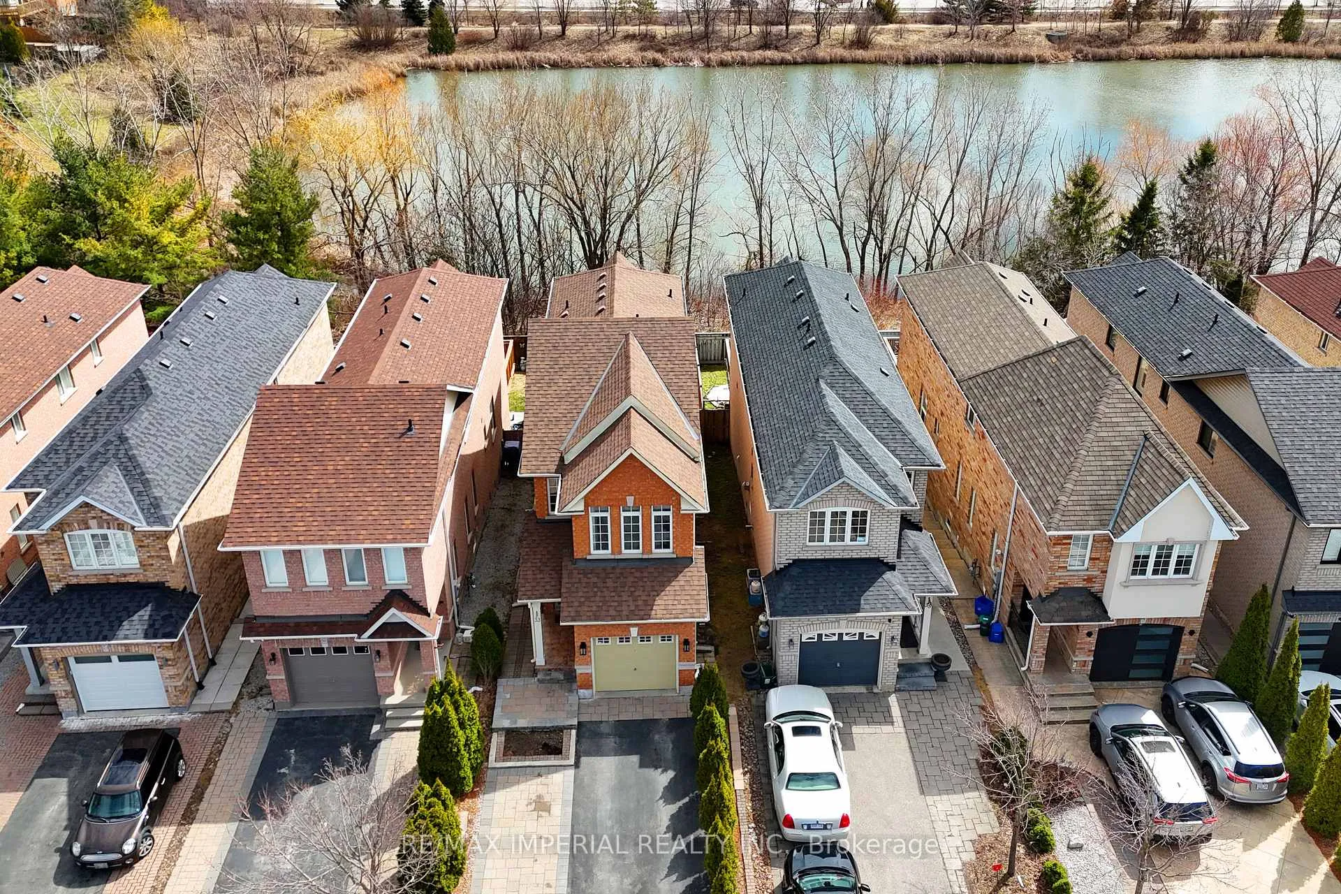 Photo 1 of 33 Del Francesco Way, Vaughan, Vellore Village — HOMEH