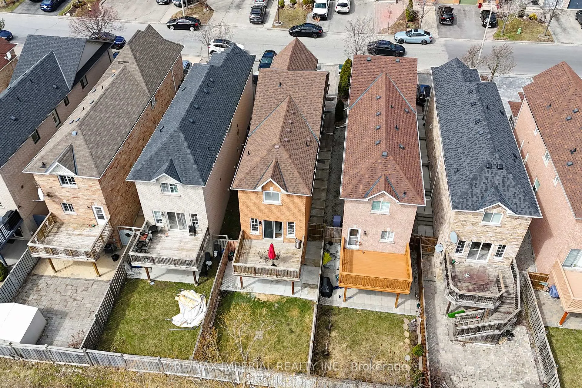 Photo 8 of 33 Del Francesco Way, Vaughan, Vellore Village — HOMEH