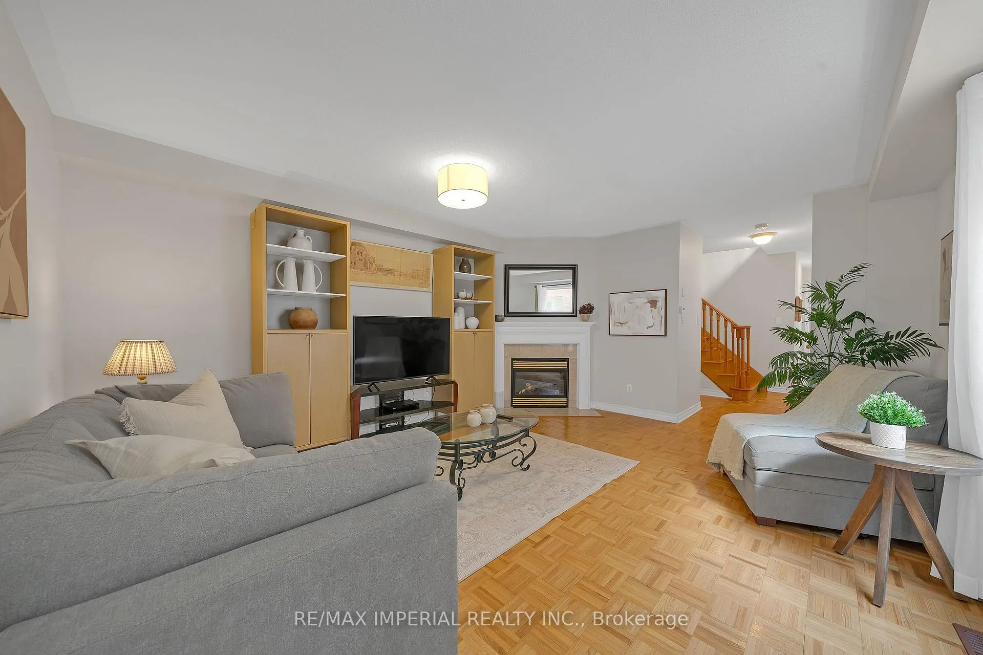 Photo 16 of 33 Del Francesco Way, Vaughan, Vellore Village — HOMEH