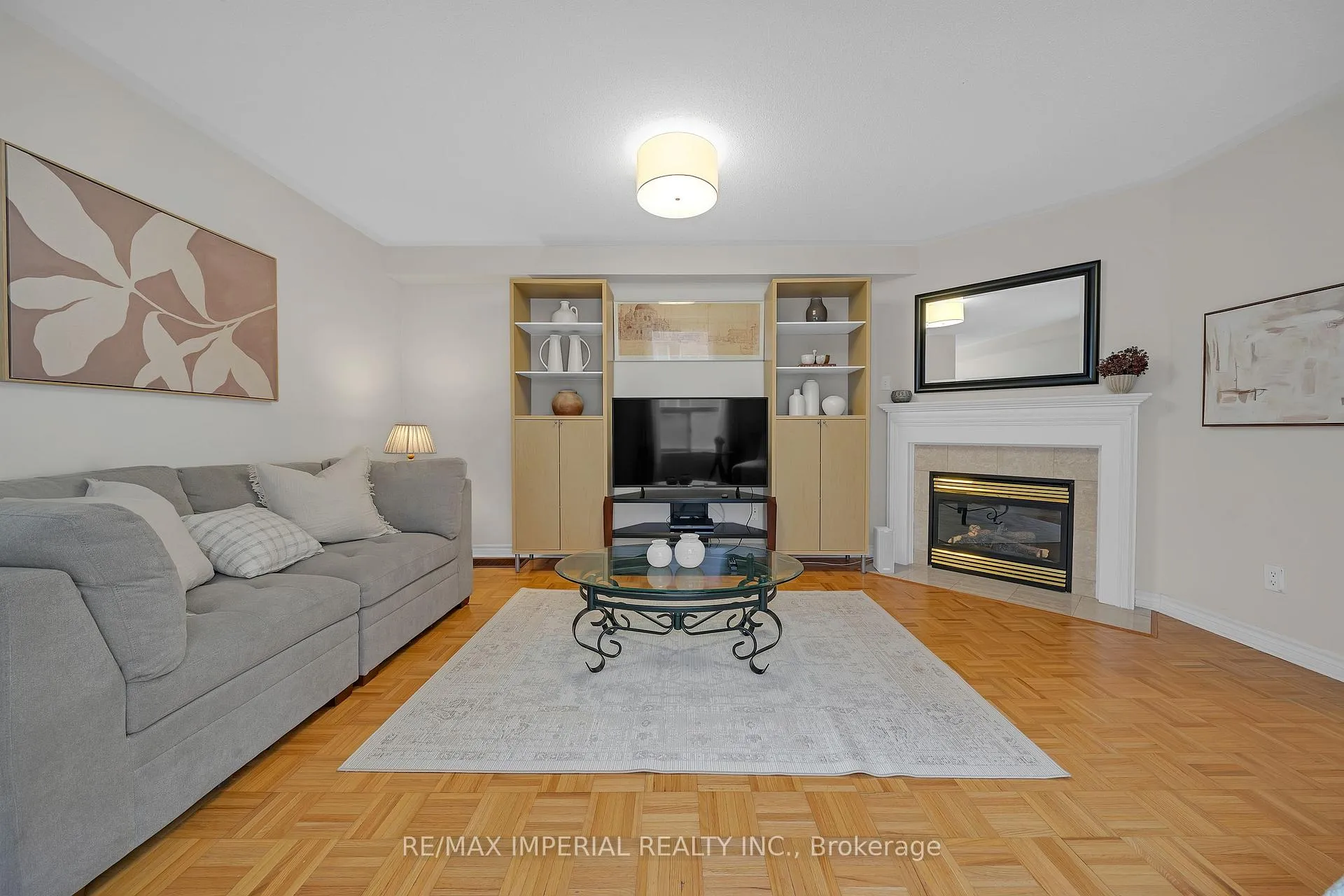 Photo 17 of 33 Del Francesco Way, Vaughan, Vellore Village — HOMEH