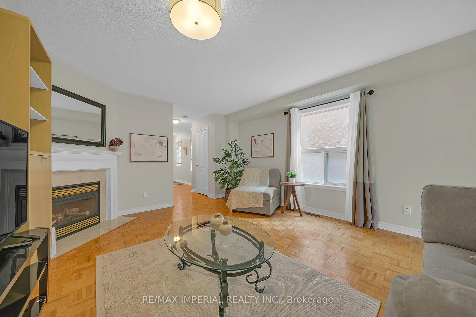 Photo 18 of 33 Del Francesco Way, Vaughan, Vellore Village — HOMEH