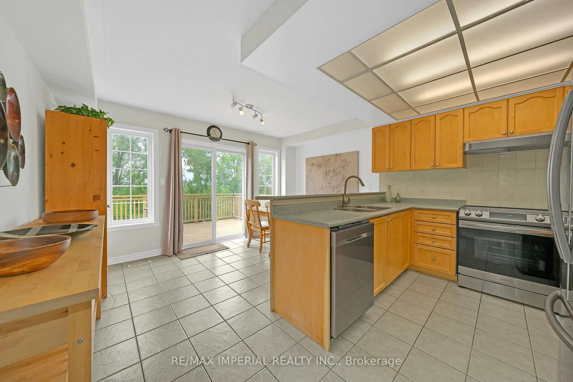Photo 19 of 33 Del Francesco Way, Vaughan, Vellore Village — HOMEH