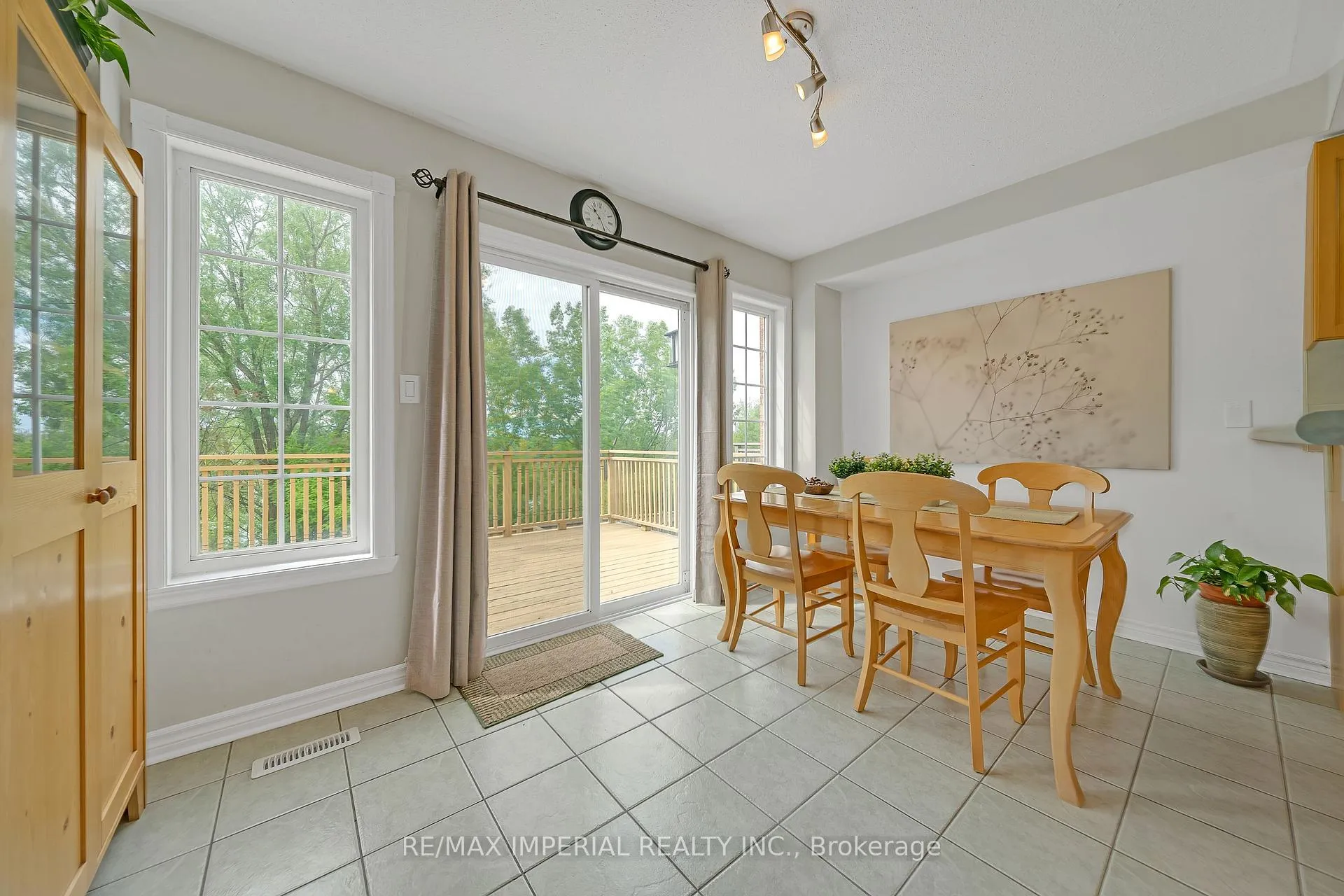Photo 23 of 33 Del Francesco Way, Vaughan, Vellore Village — HOMEH