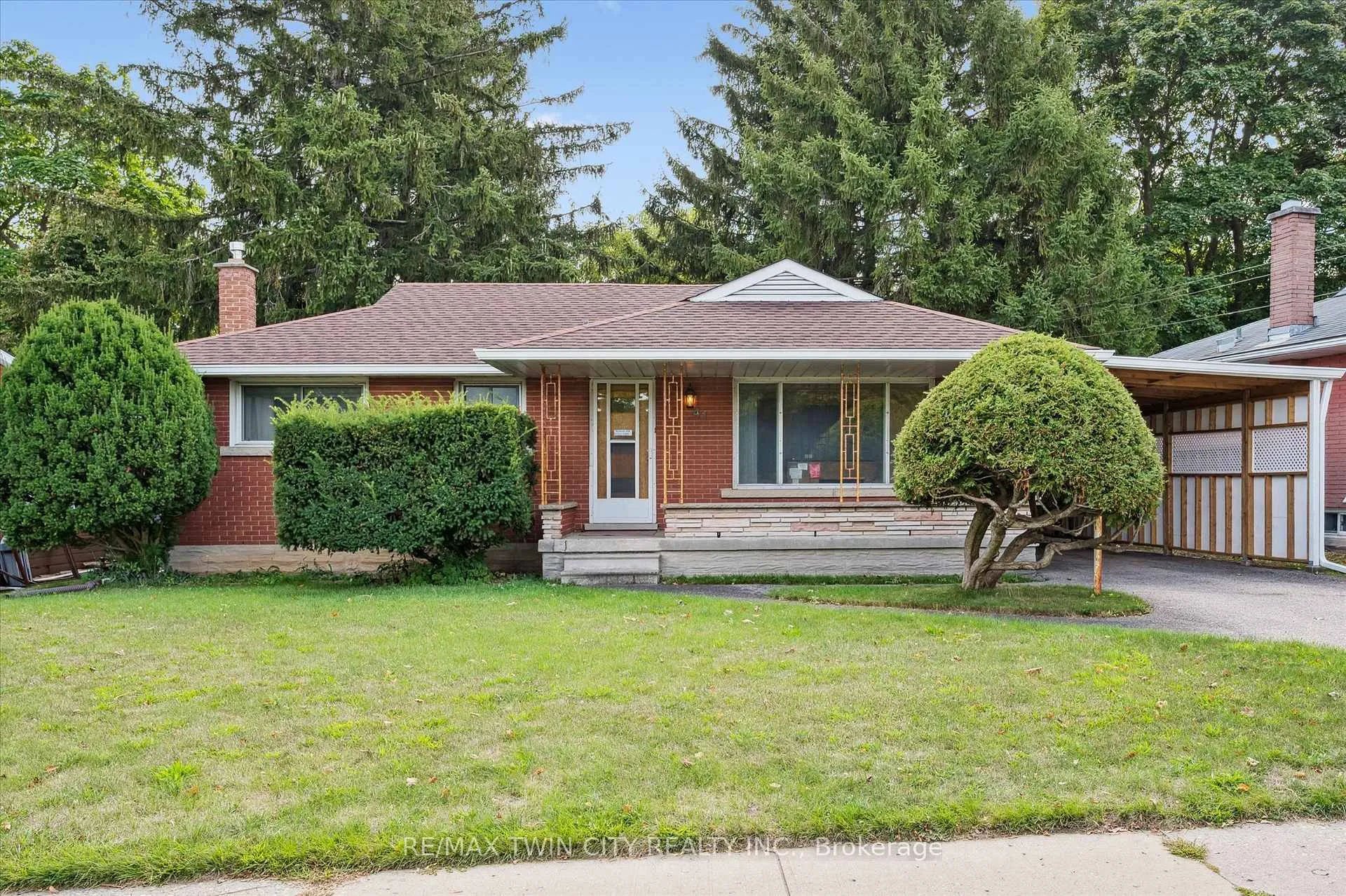 Photo 1 of 41 Boniface Avenue, Kitchener — HOMEH